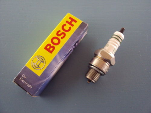 Zündkerze für Zündanlage Zündung Bosch Peugeot 103 Mofa